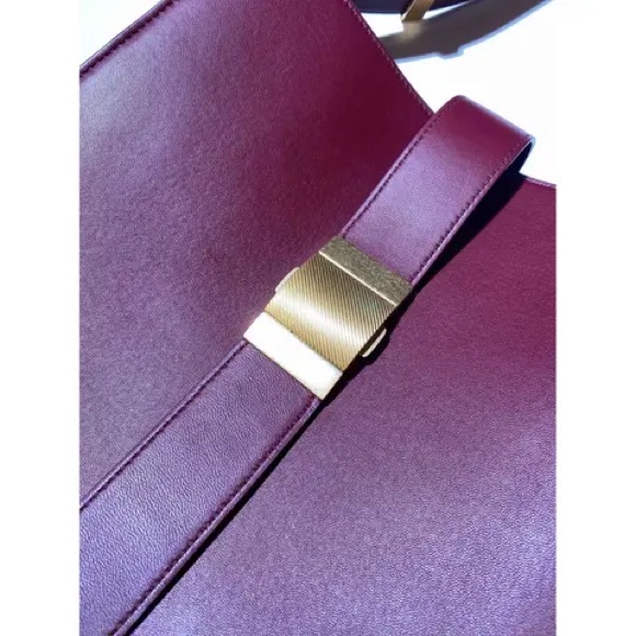 Bottega Marie Shoulder Bag in Burgundy - Picture 4 of 4